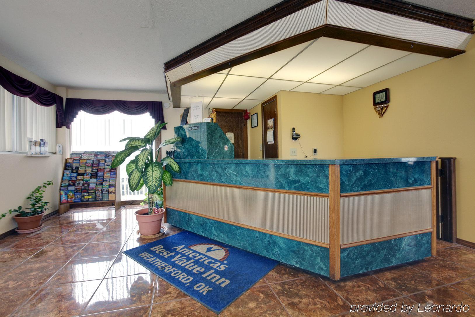 Americas Best Value Inn Weatherford Interior photo