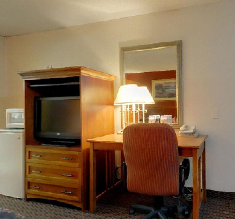 Americas Best Value Inn Weatherford Room photo