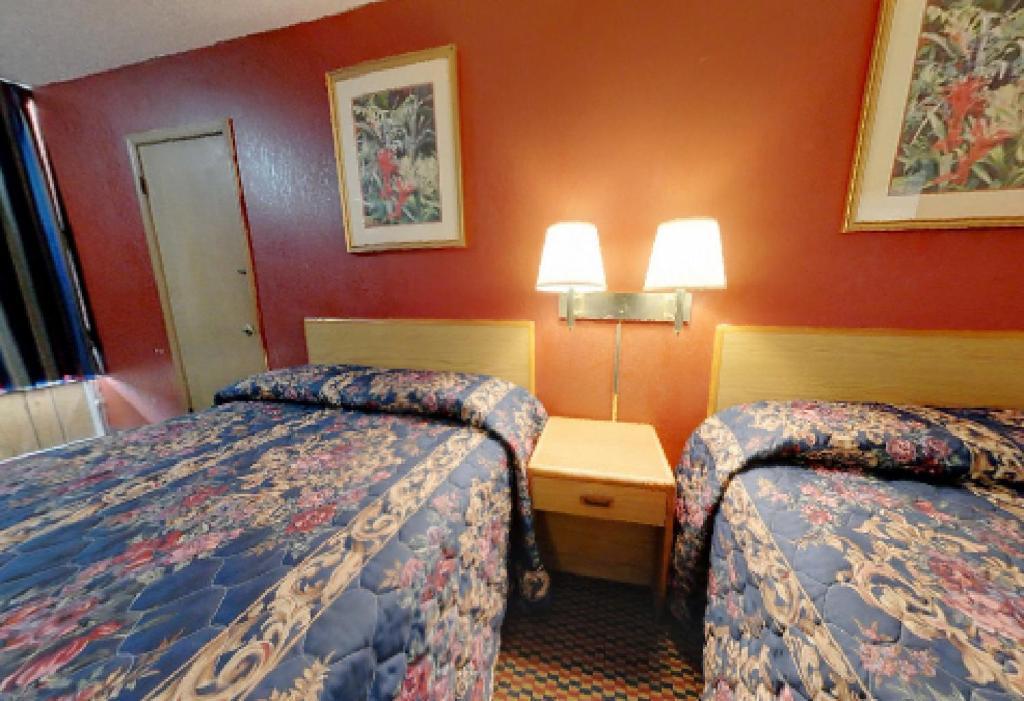 Americas Best Value Inn Weatherford Room photo