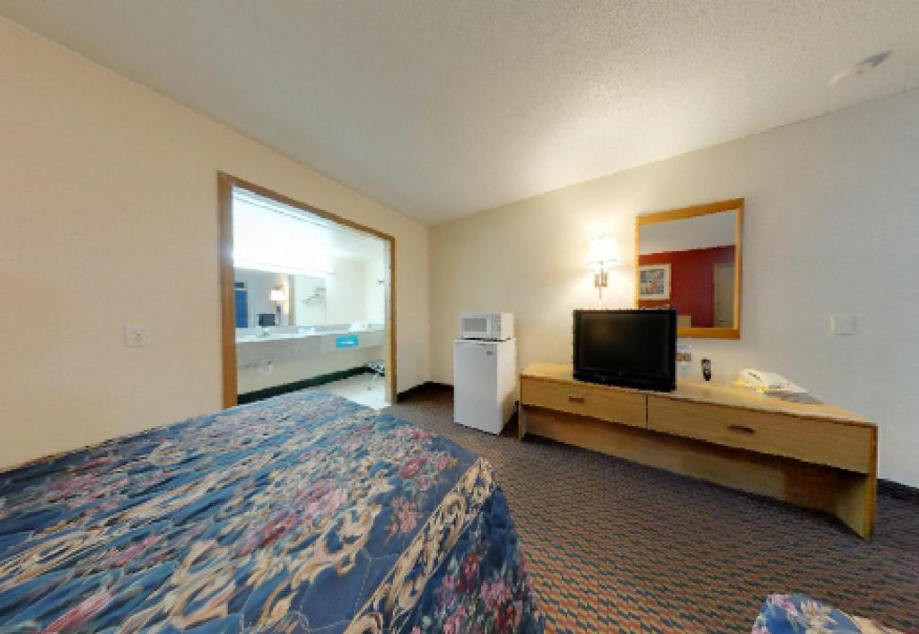 Americas Best Value Inn Weatherford Room photo